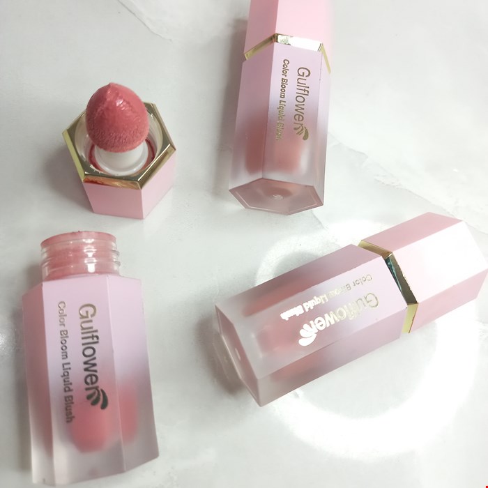 رژگونه پد دار